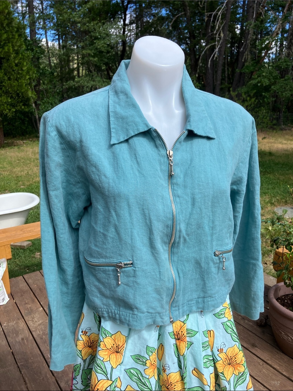 Strada 100% linen cropped boxy lightweight jacket with silver zippers Small